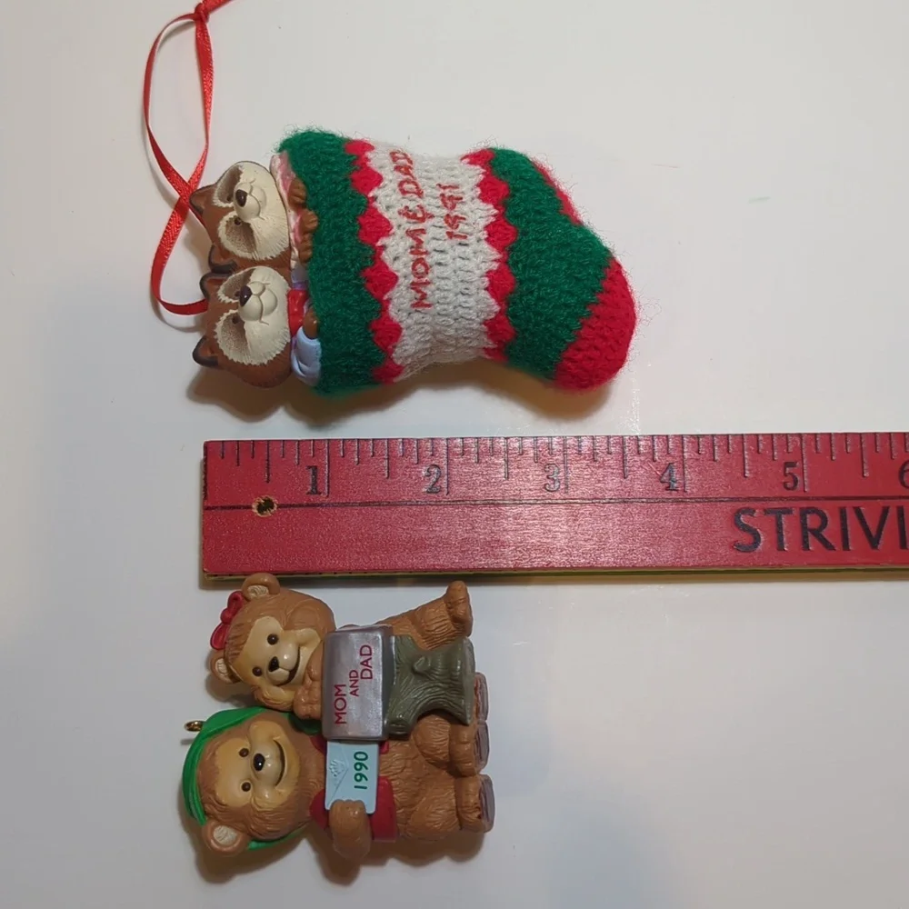 Hallmark 1990 Mom Dad Bears an 1991 Mom Dad Raccoons Crotchet Stocking Ornaments
